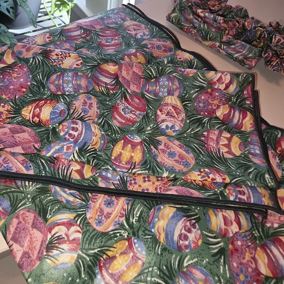 Longaberger Floral-Lined Woven Wood Basket with Pink Trim 1995 Easter Basket - Picture 9 of 10